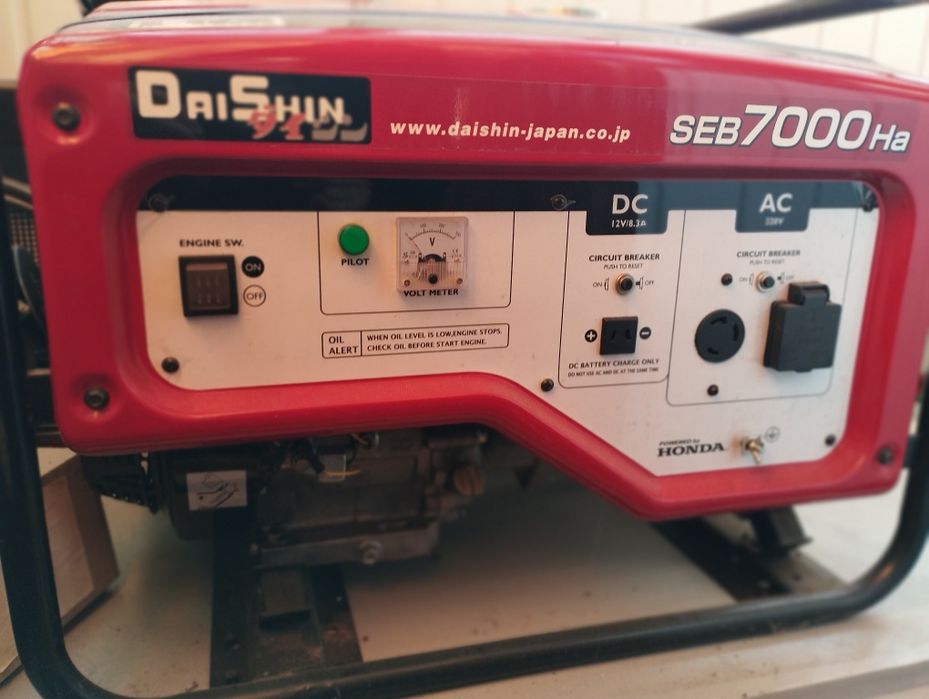 Генератор 5кВт. Daishin SEB 7000 HA.