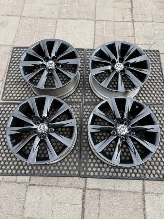 Диски оригінальні toyota Camry 70 avensis avalon rav4 lexus 5 114 r17