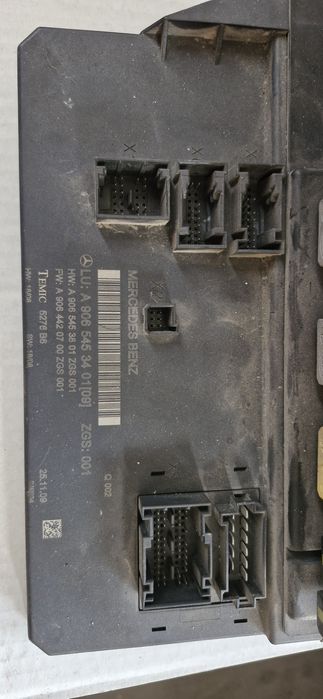 Caixa  fusíveis Mercedes Sprinter (W906). 2006/2018.