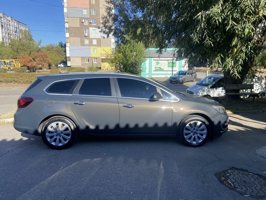 Opel Astra Sport Tourer 2013 р.