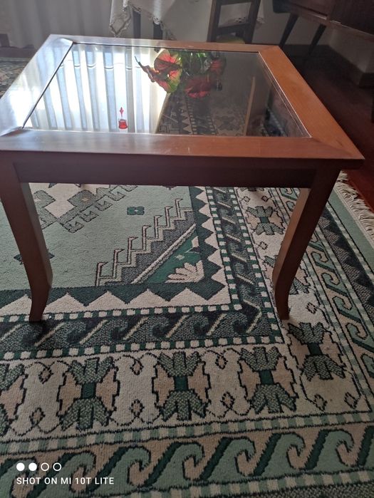 Vendo mesinha quadrada 59 cm