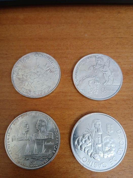 Moedas 1000 escudos prata
