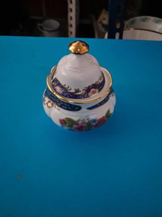Ceramic small pot