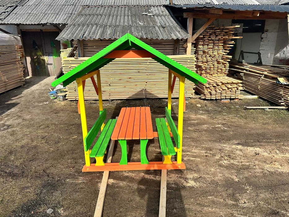 Столик дитячий з дахом, альтанка для дітей, майданчик