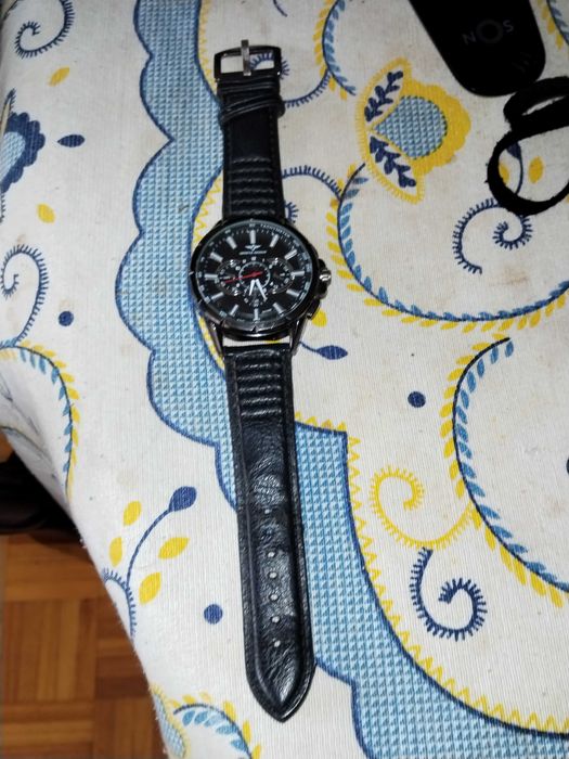 Relógio  novo 18€