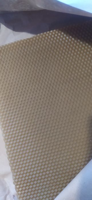 Продам вощину 415*260.