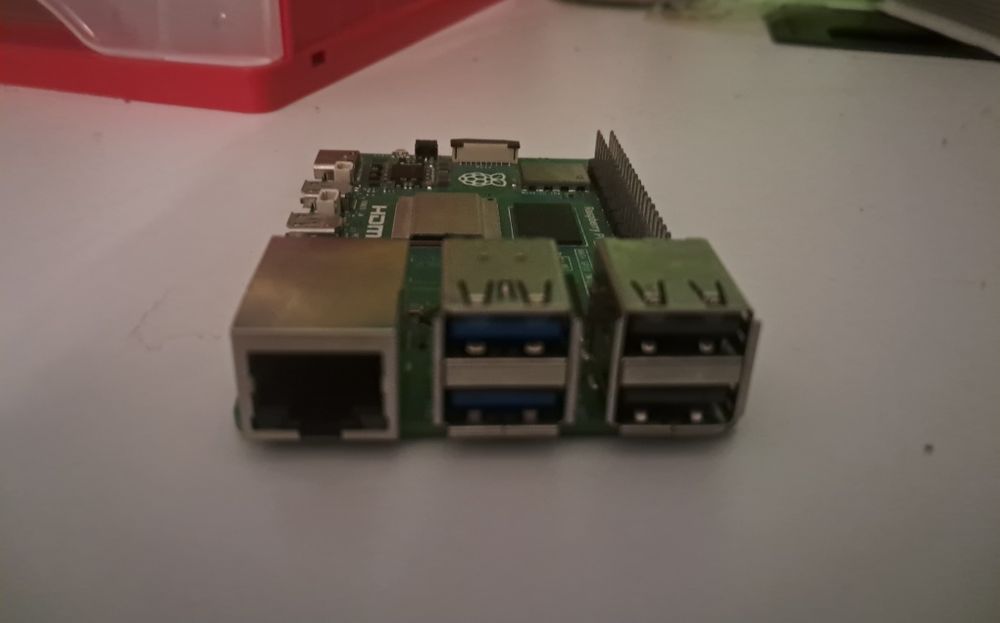 Raspberry Pi 5 nowe z pudełkiem