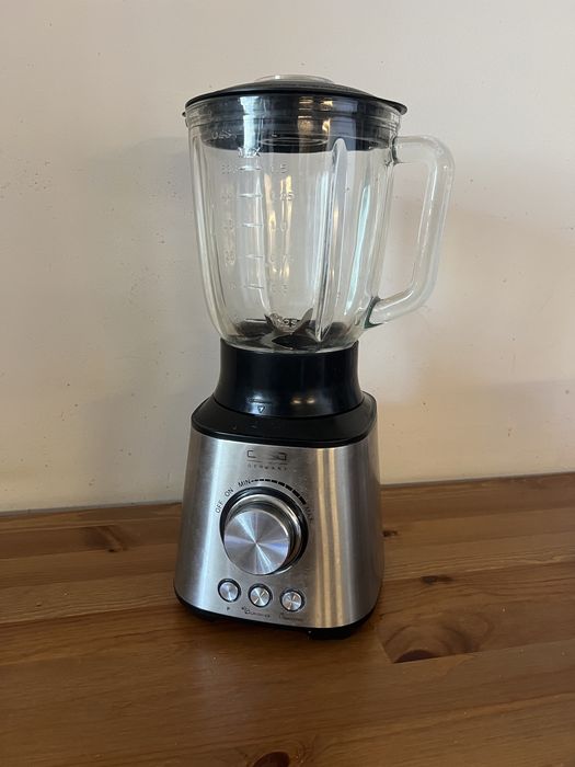 Blender kielichowy Caso Germany B1000