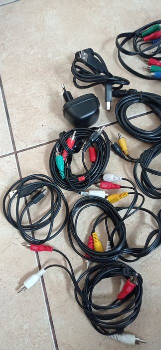Stos kabli, przejściówki chinch, jack, euro, iPhone, Samsung,