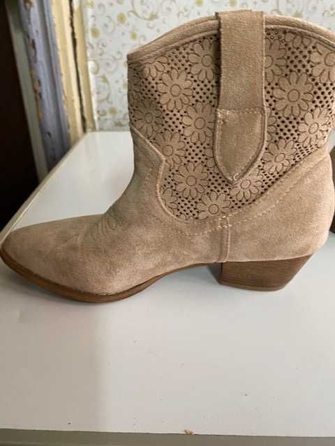 Botim Novo lindissimo