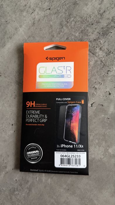 Szklo hartowsne marki Spigen do iPhone 11/Xr
