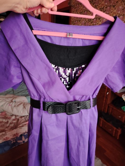 Платье Ретро завышенная талия. Плечи полуоткрыты. 48р L

Длина 98
Пог