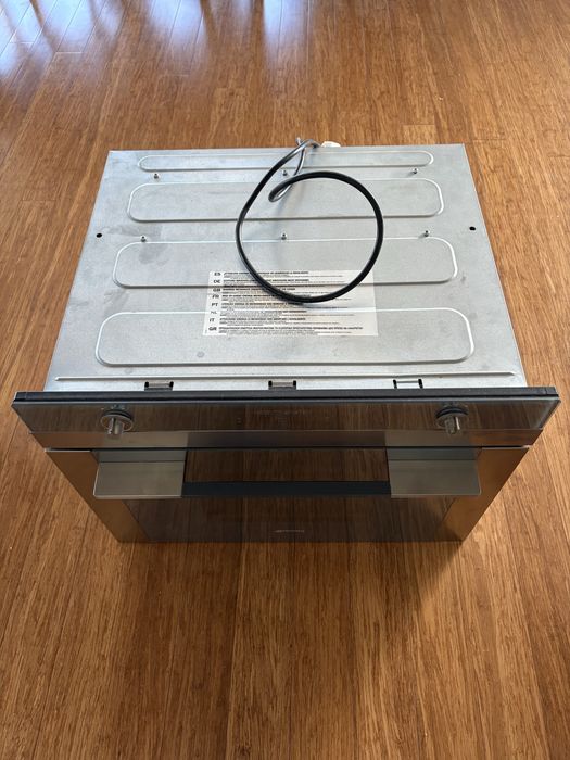 Smeg kuchenka mikrofalowa