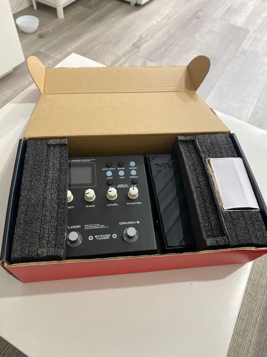 Pedaleira Guitarra Nux MG300