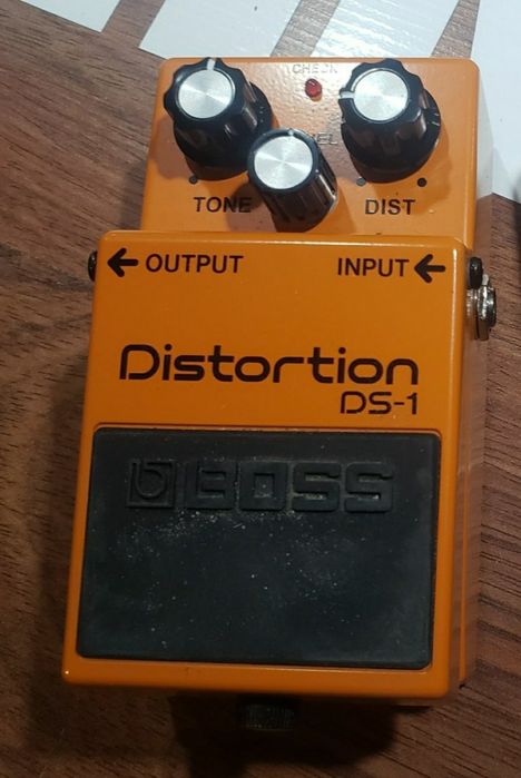 Pedais boss, digitech, tc helicon, shure 87a