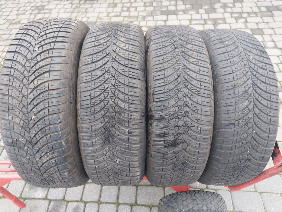 Opony zimowe wielosezonowe 215/65 r17