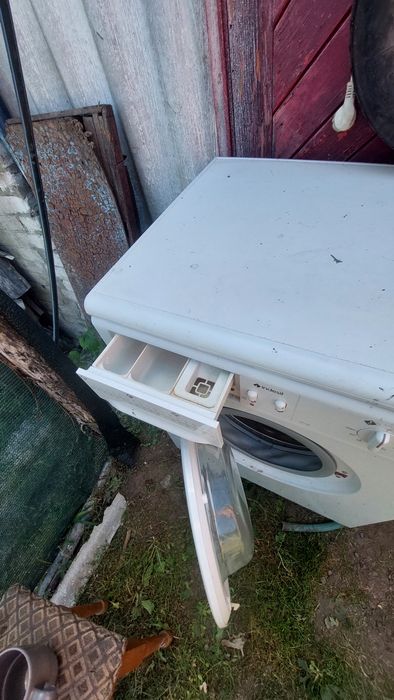 Пральна машина INDESIT
