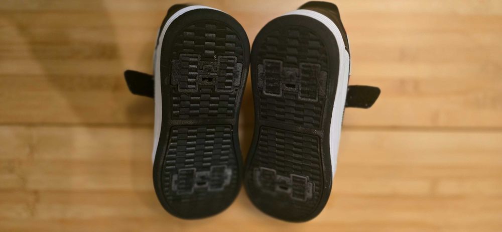 Buty sportowe dla chłopca i dziewczynki, wysoka podeszwa, r. 34 (wj)