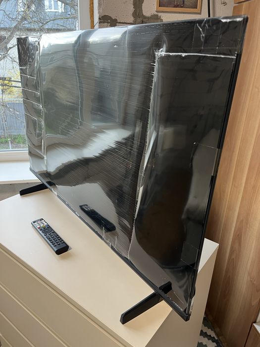 Новий телевізор Hisense 43”