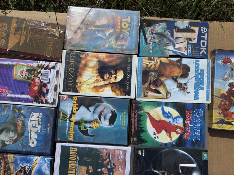 Kasety VHS – Disney, Pixar, Shrek, Wiedźmin i klasyki bajek