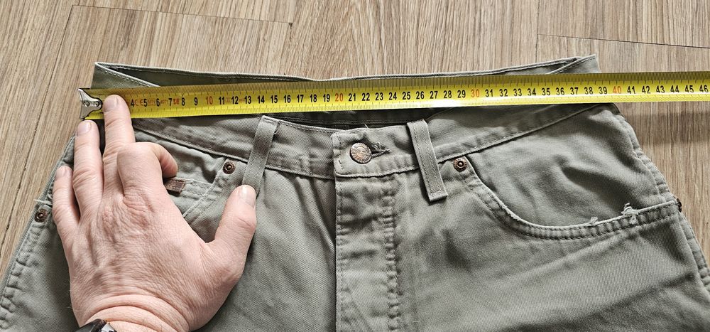 Wrangler spodnie męskie dżinsowe rozmiar W33 L34  używane