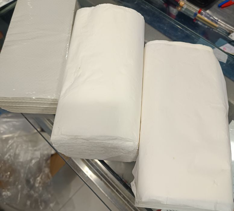 Dispensadores de Papel e Gel com chave