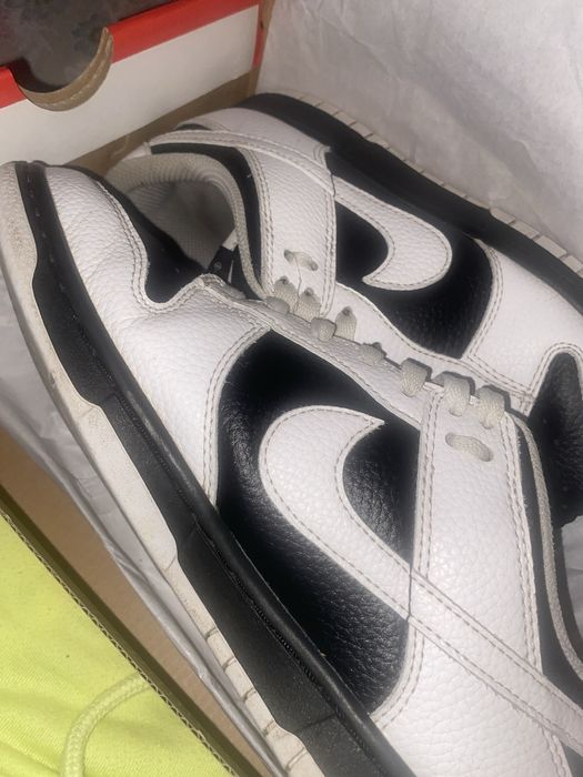 Nike dunk panda reverse