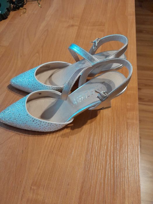 Srebrne buty sylwestrowe