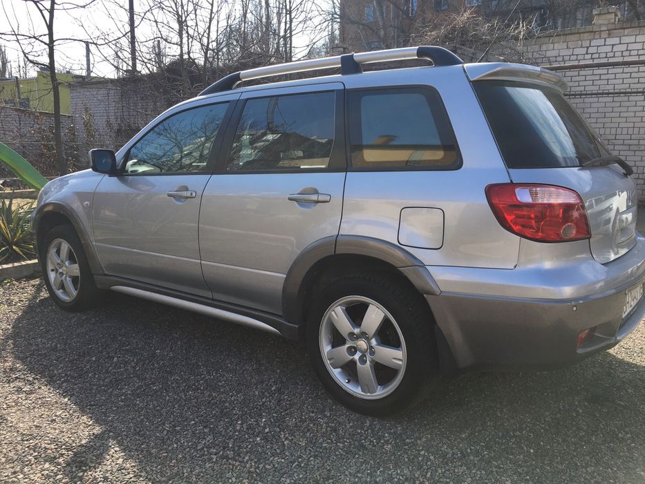 Mitsubishi Outlander 2006