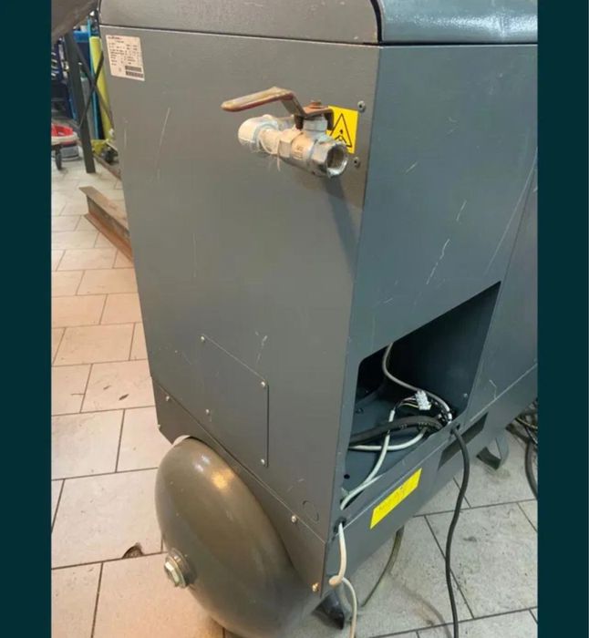 kompresor sprężarka śrubowa z agregatem ziębniczym atlas copco GX3FF