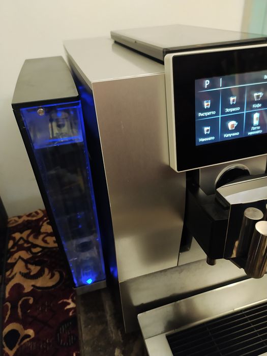 Кофемашина Jura Z8. (Швейцария).