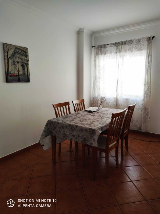Quarto so para estudantes PENICHE