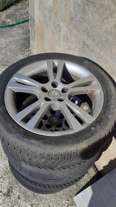 SEAT - 4 Jantes 215*45*16 c/ os parafusos