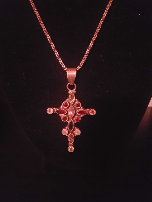 Prata Colar Antigo com Cruz em Prata e Pedraria