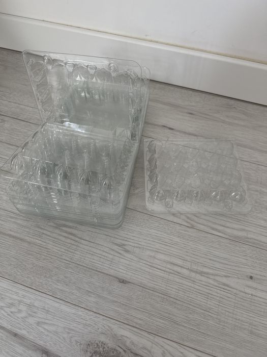 10 wytlaczanek jajka przepiorcze