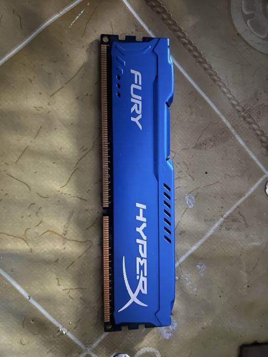 Pamięć RAM 4GB Hyper X