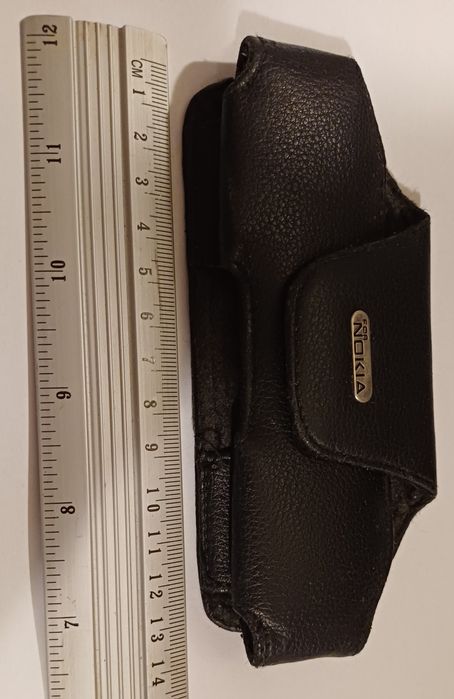 Stare skórzane etui futerały Bugatti i Nokia