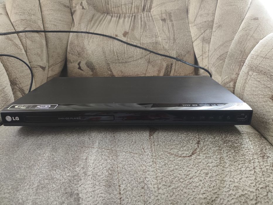 DVD проигрыватель с USB
