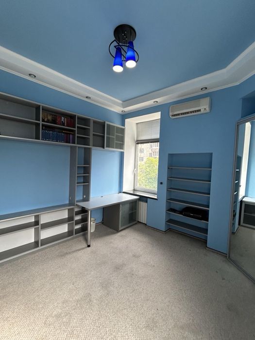 Здам трикімнатну квартиру вул. Жилянська 104/24 Царський будинок