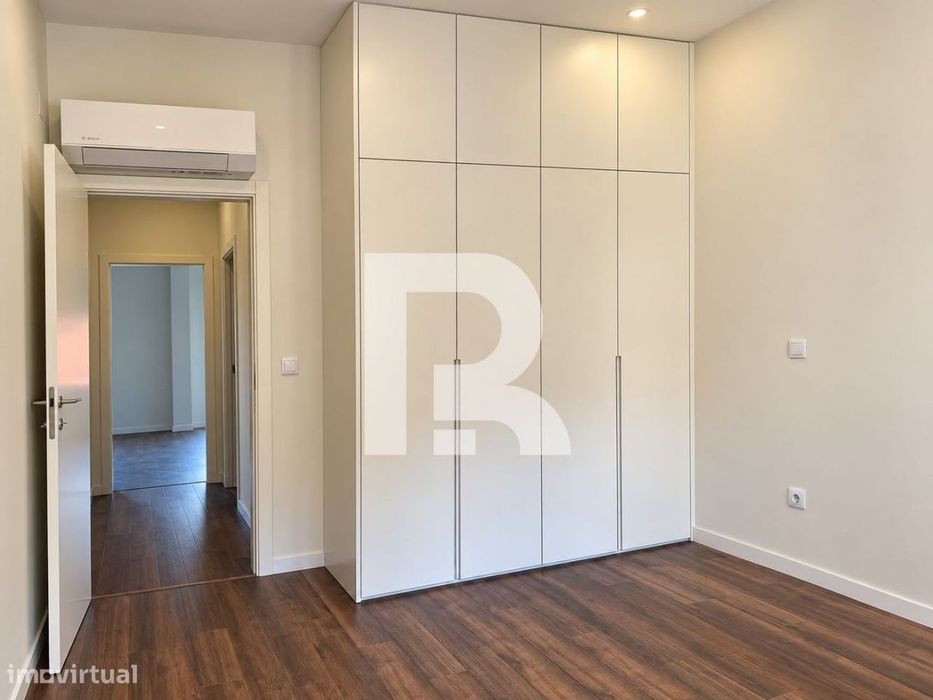 Apartamento T1 Novo na Urbª de Ouressa, Algueirão- Mem Martins