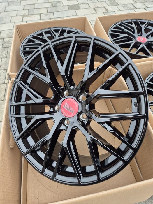 #RS4 Alufelgi R18 5x120 Opel Insignia Czujniki ciśnienia TPMS Śruby