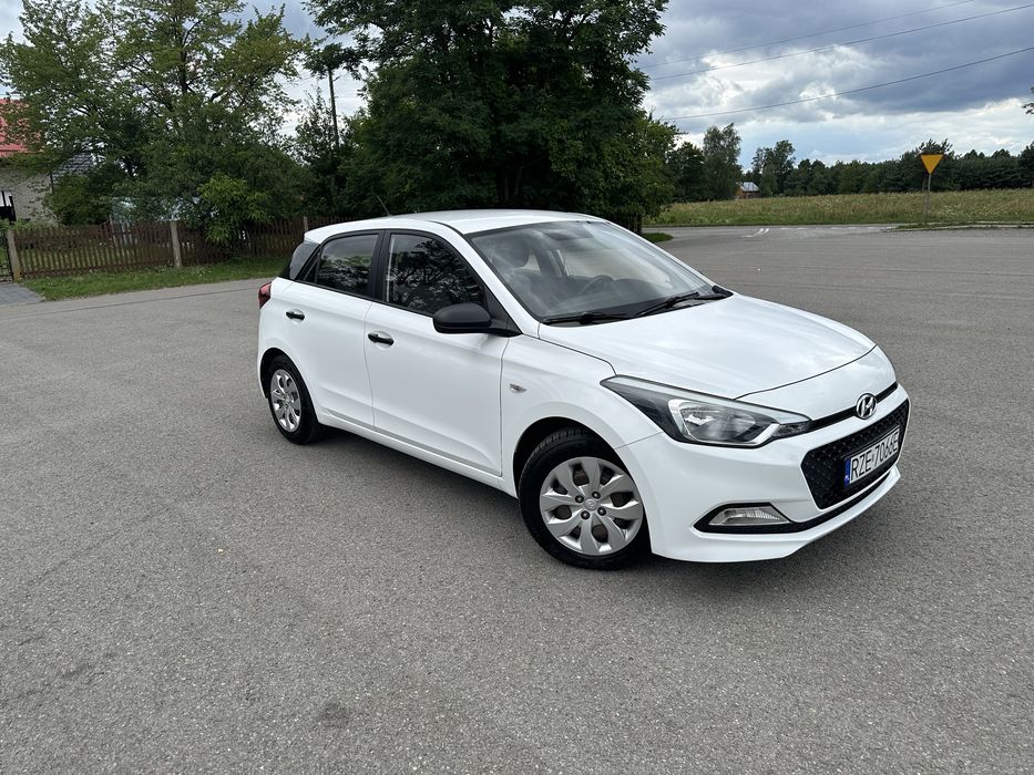 Hyundai i20 benzyna niski przebieg 53 tys km