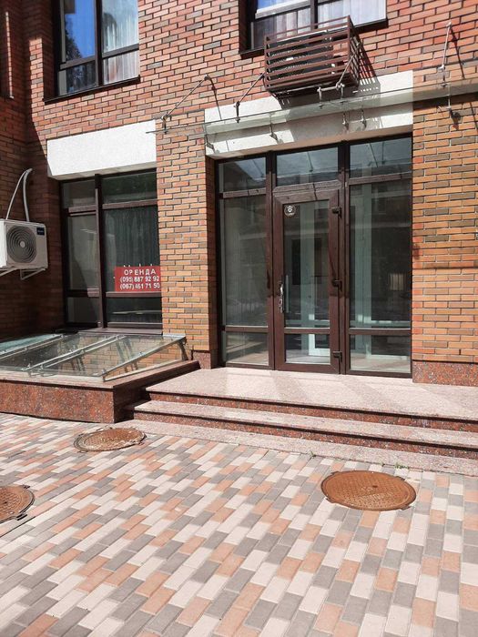 Оренда нежитлового приміщення 60 кв м, вул. Солом'янська 20-В