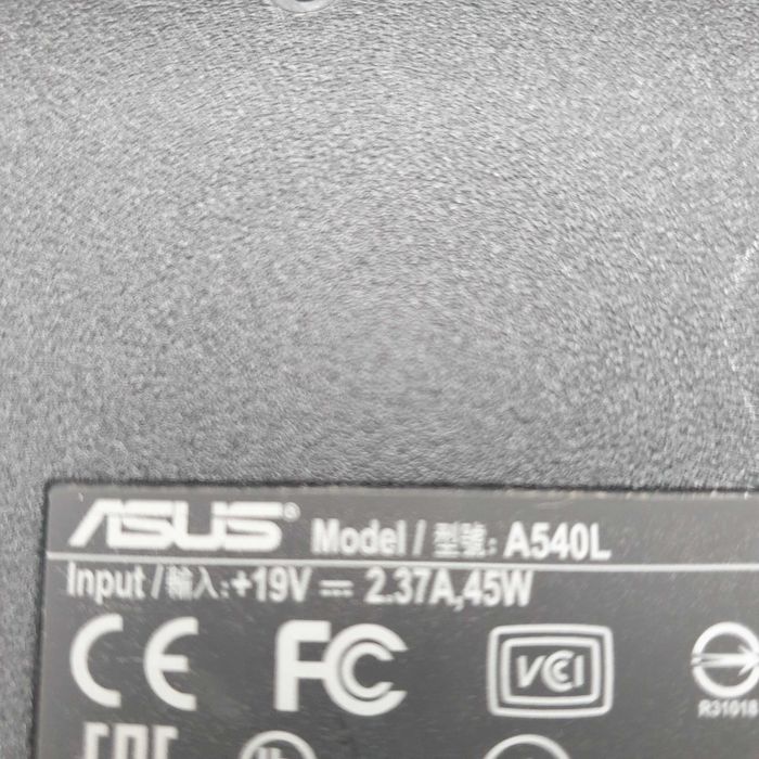 carcaça inferior asus A540l restantes peças sob consulta