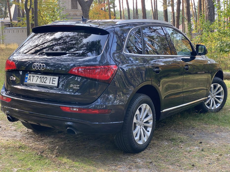 Продам Audi Q5 2.0