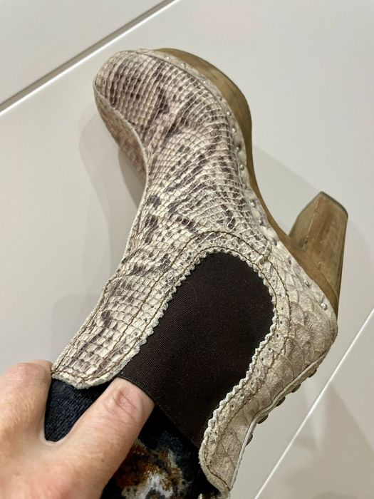 Botas Xuz - tamanho 38
Padrão Python
Pouco uso
70€