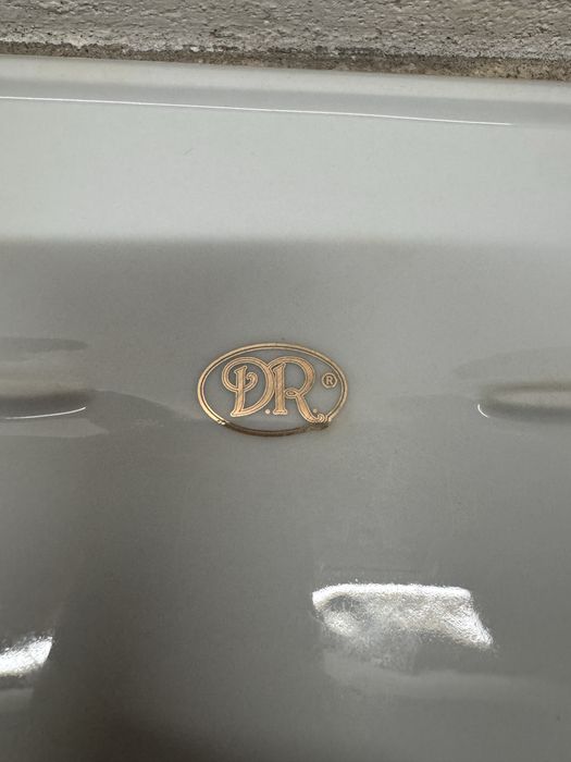 Prato e faca em porcelana