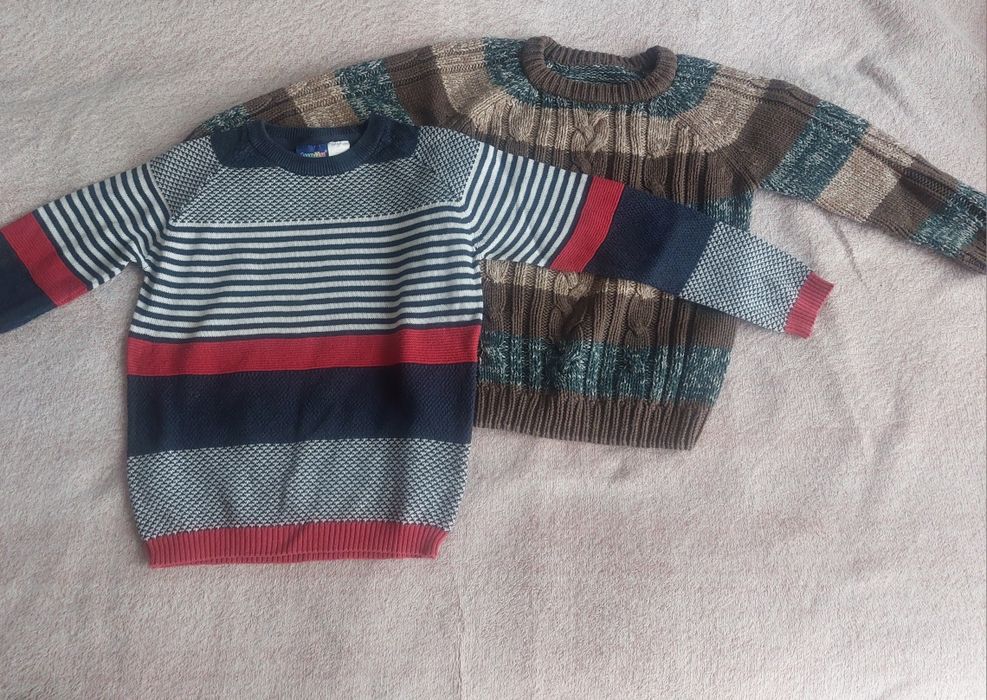 Sweter dla chłopca rozmiar 98, 2 sztuki