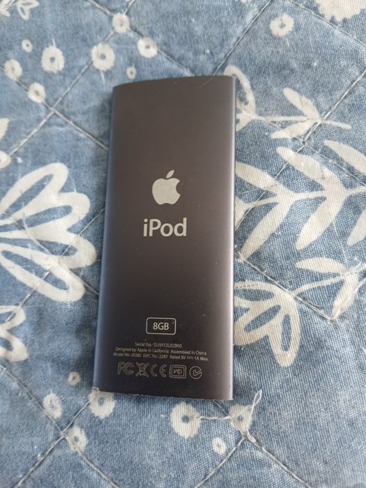 Vendo Ipod antigo em muito bom estado e a funcionar