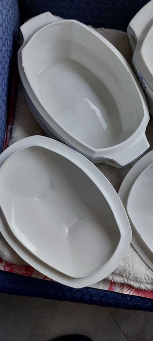 2 Terrinas em louça muito antigas